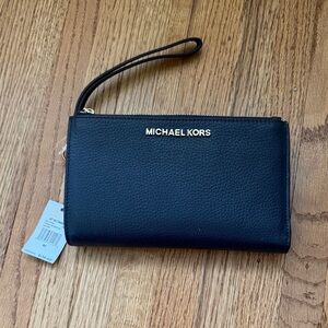 Michael Kors Jet Set Travel Leather Wristlet Navy Blue